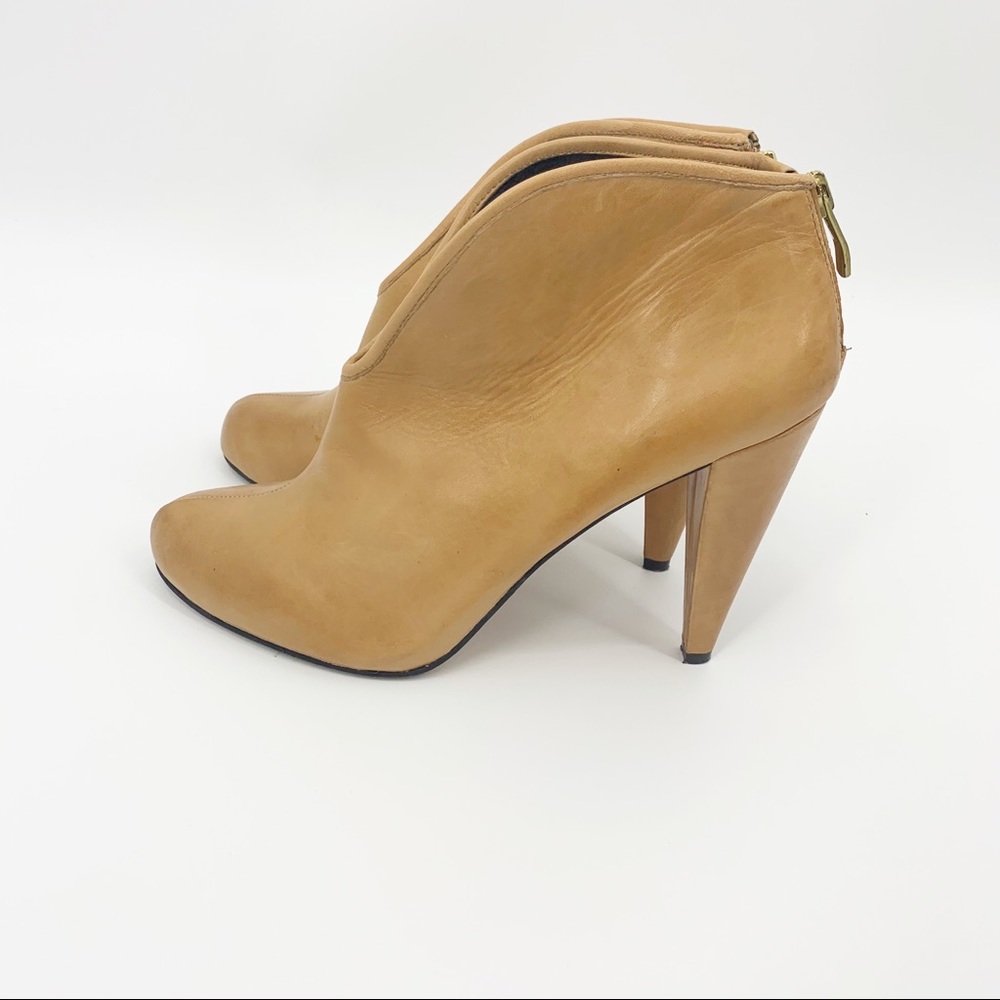 Vince Camuto Leather V-Cut Heeled Ankle Boots